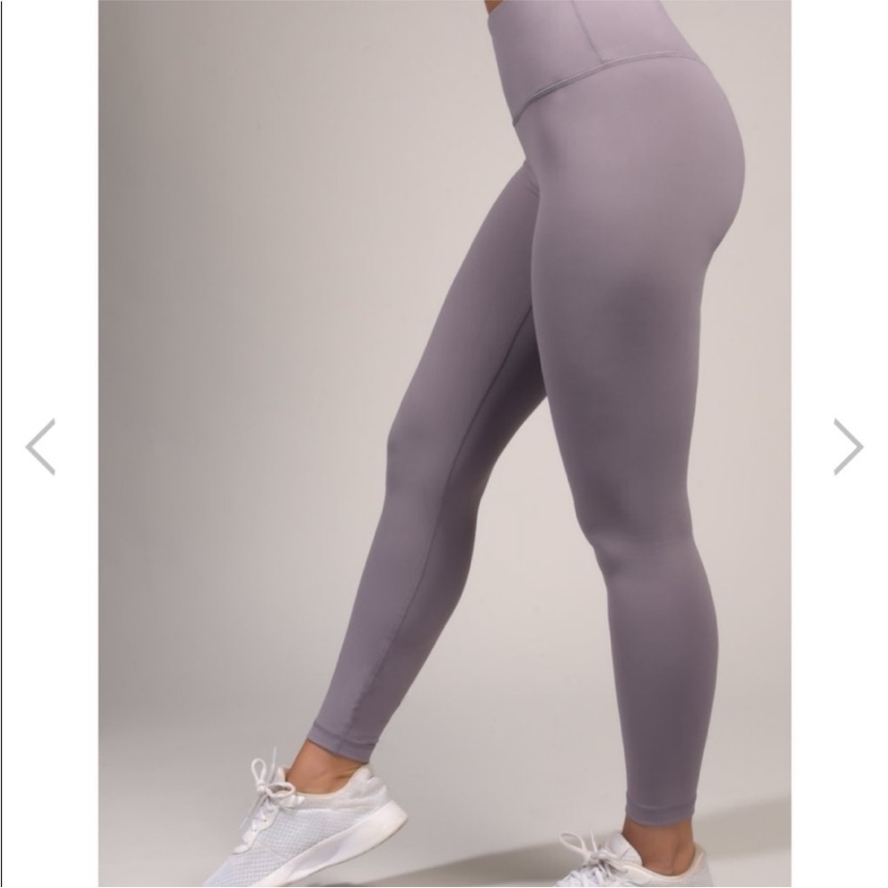 Workout clothes 🧘🏻‍♀️💪🏼 - Picture 6 of 7